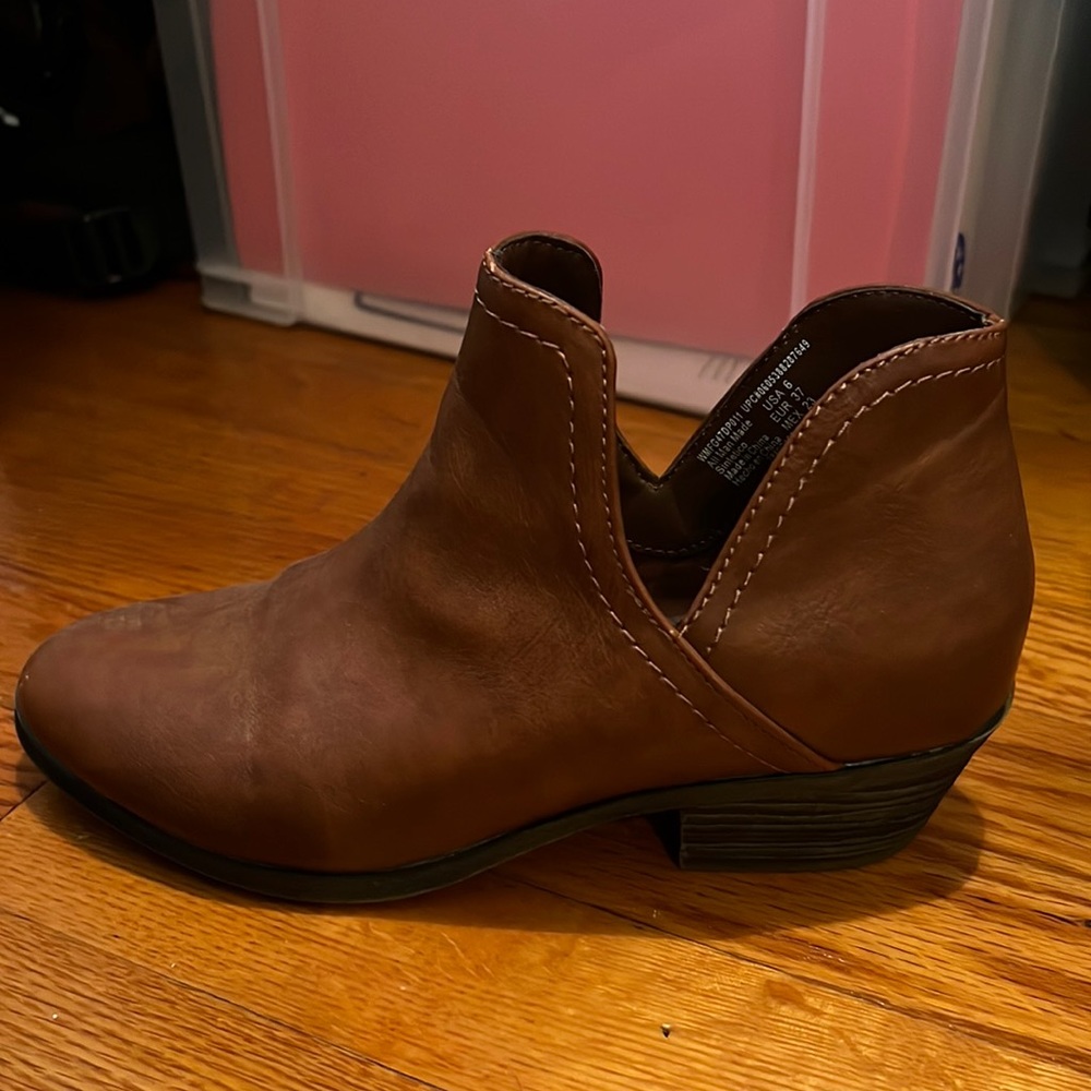 Brown boots